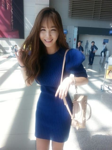 Kang Ye Bin Appears At Airport Looking Sexy Hancinema
