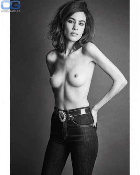 Alexa Chung Nackt Nacktbilder Playboy Nacktfotos Fakes Oben Ohne