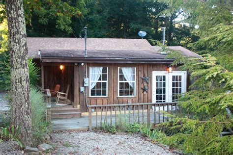 Ohio is a wonderful place to rent a cabin and get out to experience the outdoors. Cabins in Hocking, Hocking Hills cabin rentals, Hocking ...