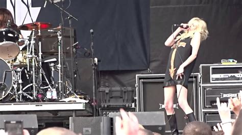Pretty Reckless Going To Hell Rock On The Range 2014 Youtube
