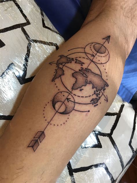 He don't know it yet, but that's husby right thurr.. Pin by Christi Slekovac on for the husby | Tattoos ...