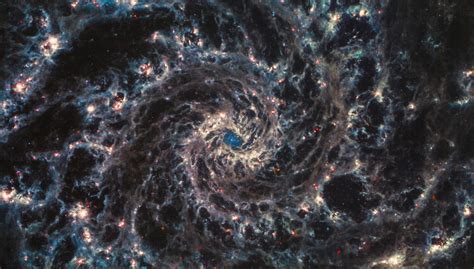 Jwst S Stunning Phantom Galaxy Picture Looks Like A Wormhole Space