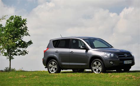 Find complete 2010 toyota rav4 info and pictures including review, price, specs, interior features, gas mileage, recalls, incentives and much more at iseecars.com. 2009 RAV4 With Toyota Optimal Drive