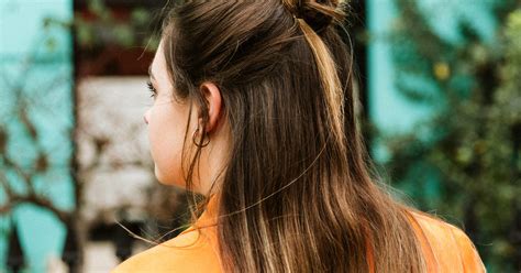 Is your hair dry or damaged? The Best Conditioning Hair Serum For Dry & Damaged Hair