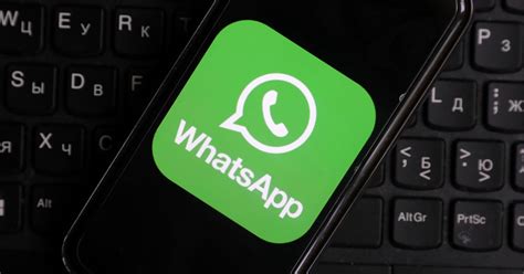 Whatsapp is free and offers simple, secure, reliable messaging and calling, available on phones all over the world. 7 verborgen WhatsApp functies die je leven makkelijker maken