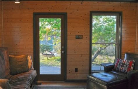 Modern 500 Sq Ft Cabin Makes The Most Of Every Square Inch