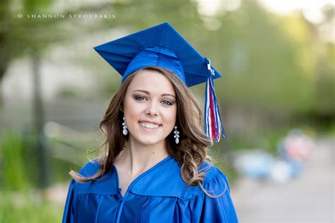 More images for cap and gown senior pictures » Graduation Pictures in the Woodlands - Cap and Gown ...