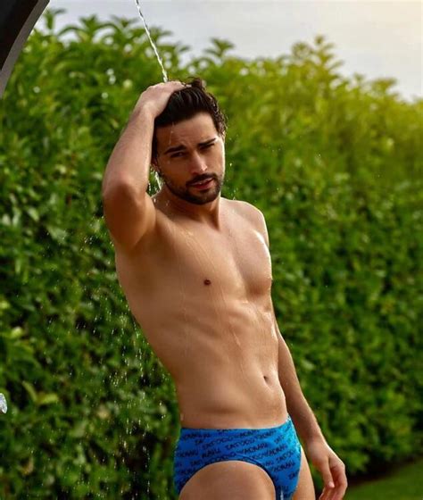 Adesso, davide lacerenza se la deve 'vedere' con la decisione del questore di milano sergio bracco, che nell'ambito dell'attività di prevenzione e controllo la sospensione della licenza a la gintoneria di davide, notificata venerdì scorso 28 agosto dai poliziotti del commissariato garibaldi venezia, si è. Davide Donadei, conosciamo meglio il candidato al trono di ...