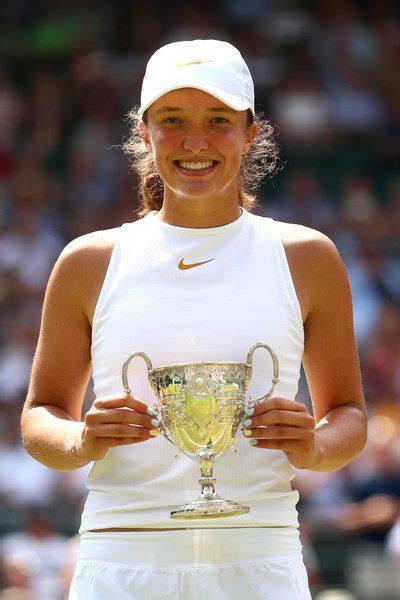 Iga swiatek vs belinda bencic highlights adelaide wta 2021 final full match. Iga Swiatek Following Radwanska Legacy After Qualifying ...
