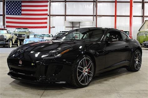 See what power, features, and amenities you'll get for the money. 2015 Jaguar F Type | GR Auto Gallery