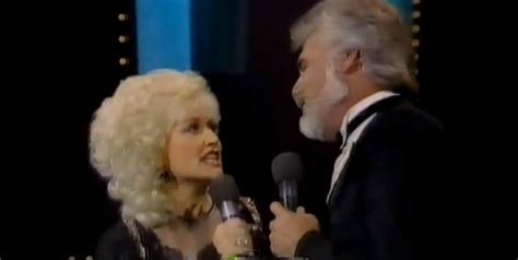 Dolly Parton Kenny Rogers Take Islands In The Stream To Top