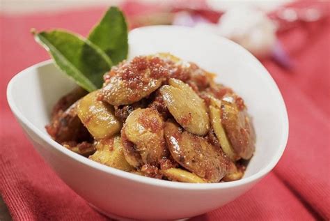 Ikan teri bumbu balado memiliki rasa yang sangat gurih dan lezat jika dibandingkan dengan olahan ikan teri lainnya. Resep Sambal : Jengkol Balado