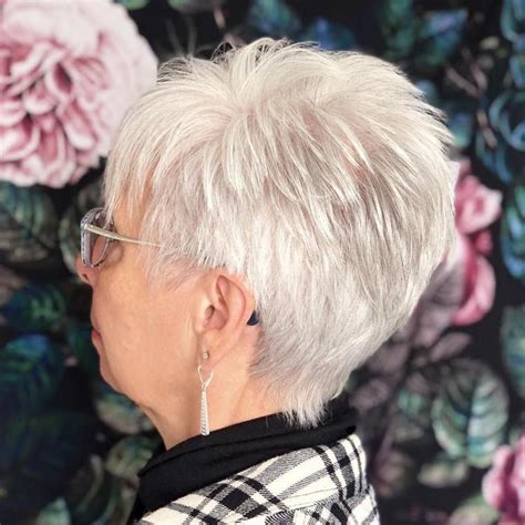 20 Fab Short Hairstyles And Haircuts For Women Over 60 Short Fine Hair