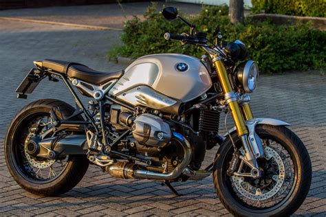 A motorcycle which boasts a pure design and countless customising options. ฺBMW R nineT เป็นสีขาวไหวมั้ย - Pantip
