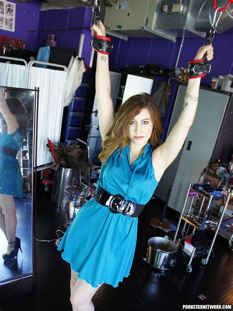 Guy prematurely ejaculates after putting his. Charli Piper Molested by Nina Hartley's Toys 59771