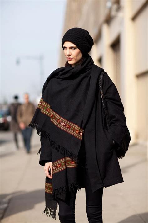 14 Popular Hijab Street Style Fashion Ideas This Season