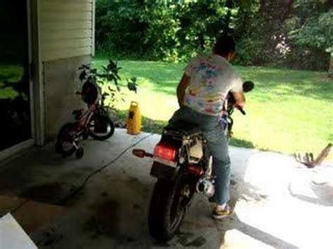 If you like 90's bikes this is for you. FZR 600 vance and hines - YouTube