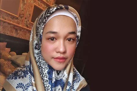 Bukan itu sahaja, majlis yang berlangsung di bayswater, klcc itu turut dimeriahkan dengan kemunculan single terbaharu mereka berjudul goodbye hello. Ernie Zakri, Syamel berhibur sambil bersedekah | Harian Metro