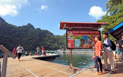 The best way to discover the most beautiful islands around langkawi. Langkawi Island Hopping Tour with Hotel Transfers