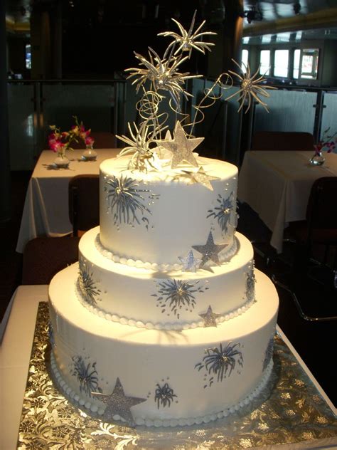If you'd like to make a dessert that's eons above the same old same old pies or puddings, think cake — and take a look at these designs for some great ideas on how to decorate it. Silver Starburst in 2020 | New year's cake, New year cake designs, Christmas cake decorations