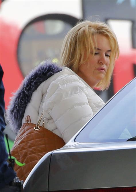 Renee Zellweger Looks Unrecognizable In ‘fat Suit To Play Real Life