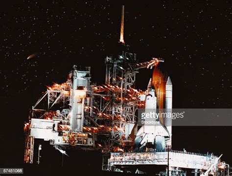 Space Shuttle Night Launch Photos And Premium High Res Pictures Getty
