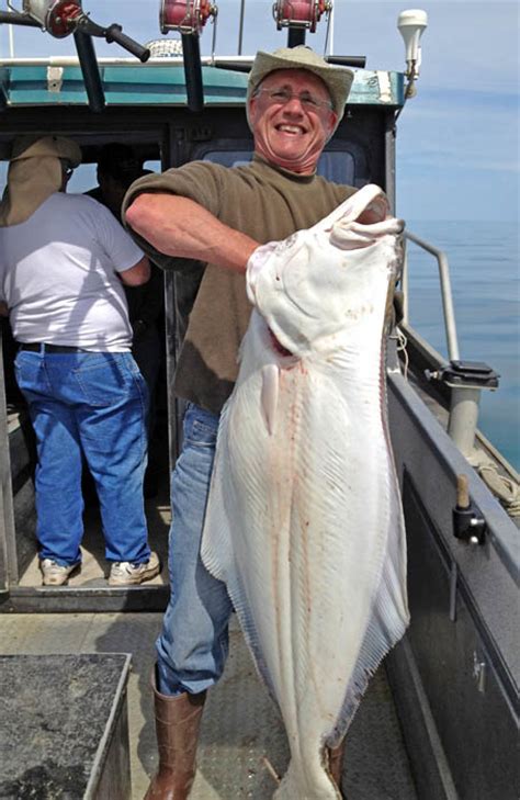 Wisconsin Angler Lands 332 Pound Halibut In Alaska Outdoorhub