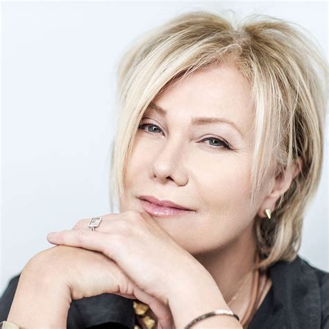 She is the wife of australian movie star hugh jackman. Deborra-lee Furness is heading to Ramsay Street - Network 10