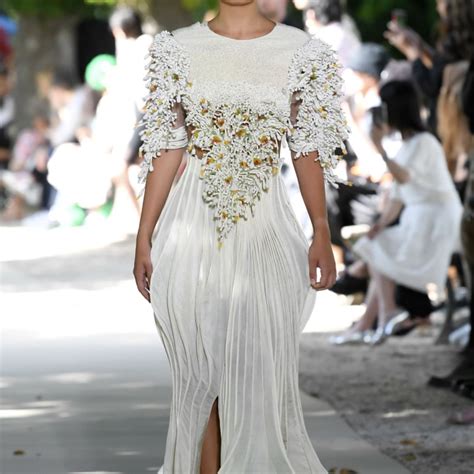 55 Paris Couture Fashion Week Dresses Made for Brides