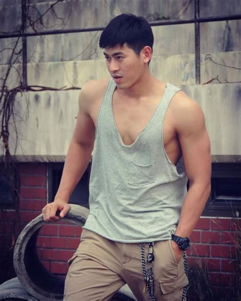 พาไปรับส่องหนุ่มฝรั่งสุดเท่ jake andrich ที่ในเวลานี้เขาร้อนแรงมากที่สุด เพราะเขามี รอยสักสุดแซ่บ ช่วยให้ดูเซ็กซี่ที่เอามากๆ. แซ่บมาก phan suphachok