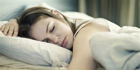 7 Health Risks Of Sleeping Too Much Huffpost