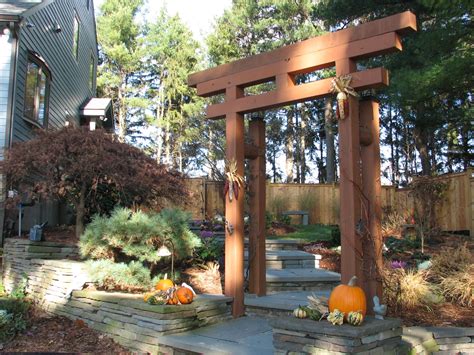 Daanis Japanese Garden Pergola