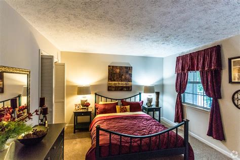 A 2 bedroom apartments averages $1,607 and ranges from $820 to $2,375. British Woods Apartments Apartments - Nashville, TN ...