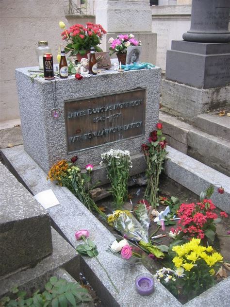 Jim Morrison Cimetière Père Lachaise Jim Morrison Grave Id Travel