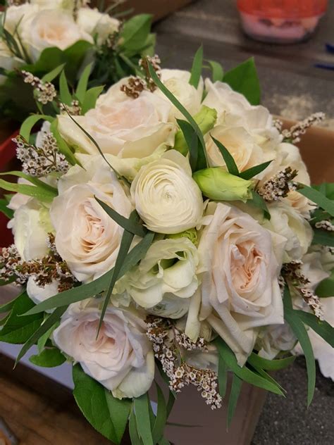 Bridal Bouquet With Blush Garden Roses White Ranunculus And