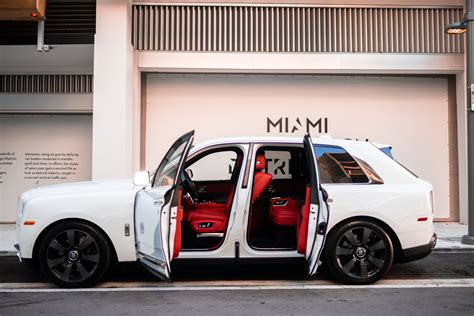 Is $1,699 a day & only 100 miles. 2019 Rolls Royce Cullinan - White & Red | MVP Miami Exotic ...