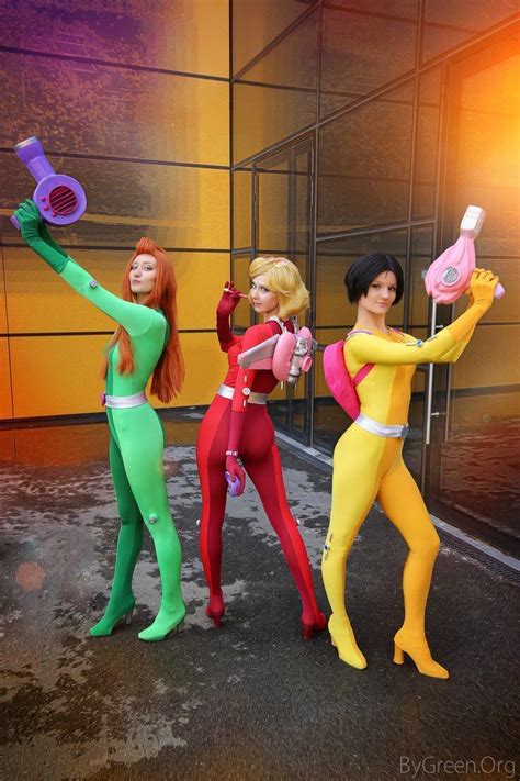 Totally Spies Cosplayers Clover Alex Sam Photo Bygreen Org Cosplay Is Baeee Tap The