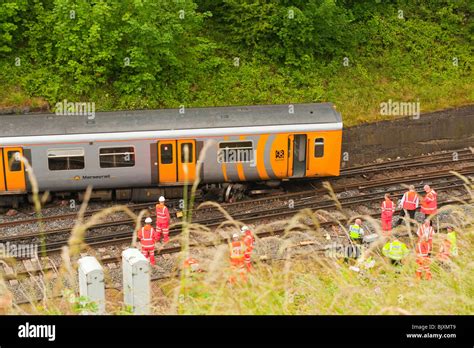 Merseyrail Crash Hi Res Stock Photography And Images Alamy