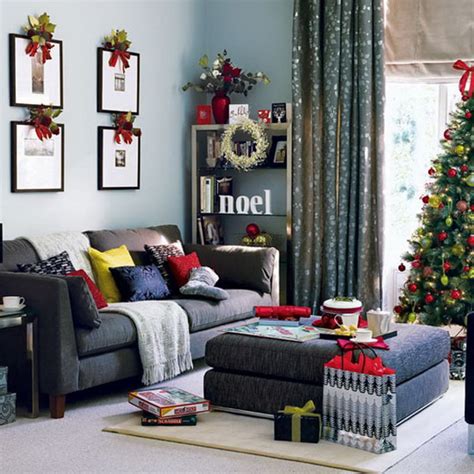 Well, actually variation on this. Holiday Decorating Ideas for Small Spaces Interior ...