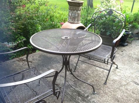 Any refinishing furniture diy starts with basic cleaning. Repainting Metal Furniture: Easy as 1-2-3 | Metal outdoor ...
