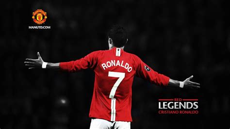 Download manchester united logo 4k hd widescreen wallpaper from the above resolutions from the directory sport. Cristiano Ronaldo Manchester United Hd Wallpaper | HD ...