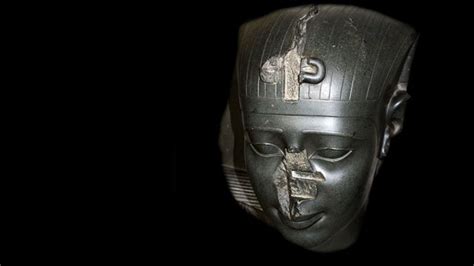 A Verdadeira Razão Pela Qual As Estátuas Do Egito Têm Os Narizes