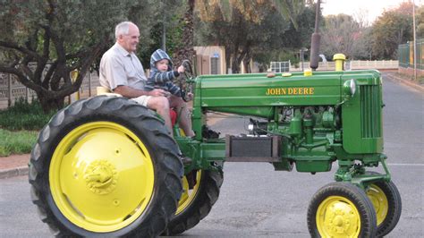 John deere tractor's & combines service repair manuals pdf. John Deere 40 - Antique Tractor Blog