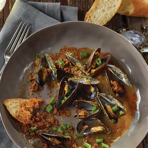 spicy steamed mussels with chorizo recipe from h e b