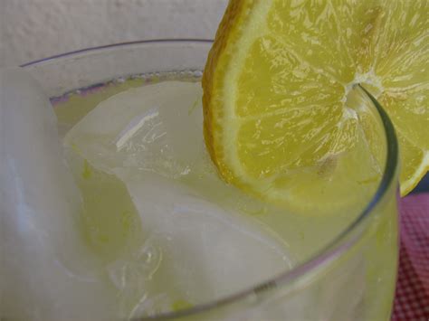 How To Make Lemonade With Lemon Juice Simple Nourished Living