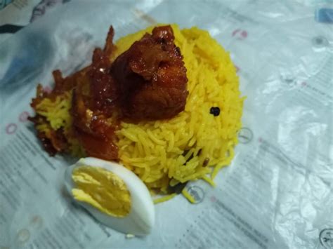 Nasi lemak is a dish originating in malay cuisine that consists of fragrant rice cooked in coconut milk and pandan leaf. namakucella: NASI LEMAK KUNING BUNGKUS SURAT KHABAR