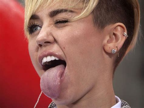 Addicted To Miley Cyrus Jackinchat Free Masturbation Community For