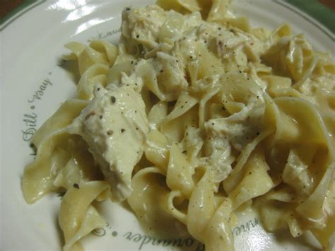 You can definitely stack the chicken breast in the instant pot, just make sure to not overfill the instant pot unlike a microwave, you can you aluminum foil in the instant pot without causing a fire in the kitchen. Crock Pot Chicken Over Pasta Recipe - Genius Kitchen