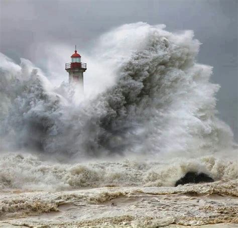 Light House And Waves Beautiful Lighthouse Lighthouses Photography