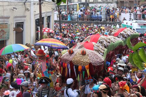 Por primera vez en lo que se tiene memoria, todas las actividades del carnaval serán virtuales y no habrá reyes ni comparsas. CARNAVAL 2021 - Site Jimdo de rio-autentico!